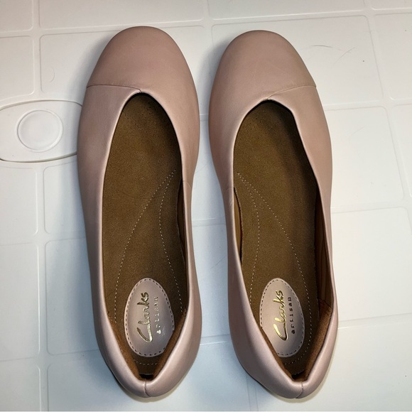 New no box Clarks Artisan Leather Slip-ons Feature Fest flat shoes women size 9M - Picture 7 of 7